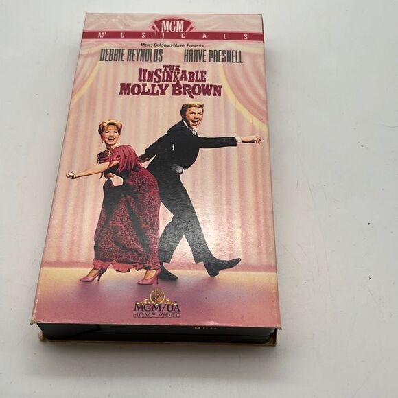 The‎ Unsinkable Molly Brown (VHS, 1991) - Picture 1 of 3